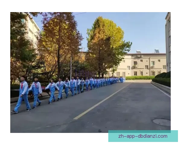 搏击铁人杯：挑战强手，磨砺自我