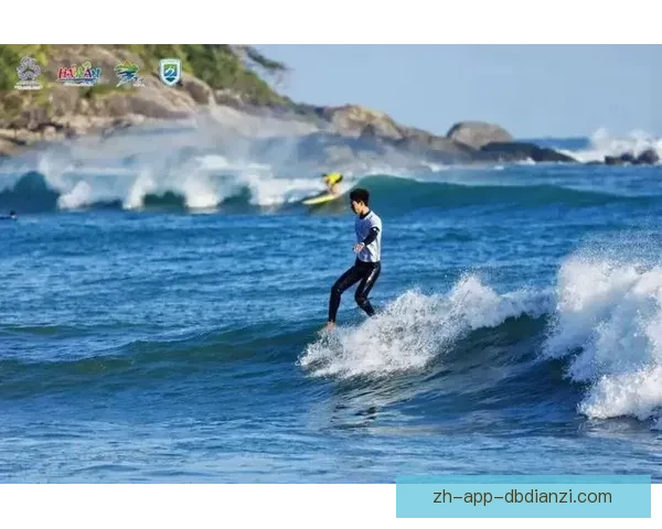极限挑战！掀起海浪狂潮，冲浪锦标赛风暴来袭
