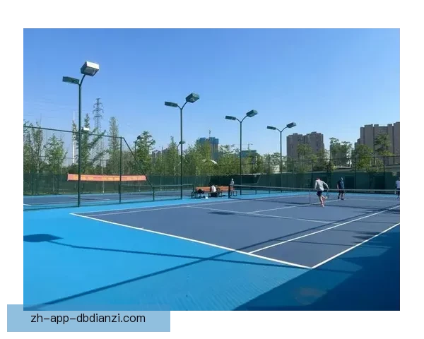 网球训练新思路:提升技术水平的有效方法 网球训练新思路:提升技术水平的有效方法